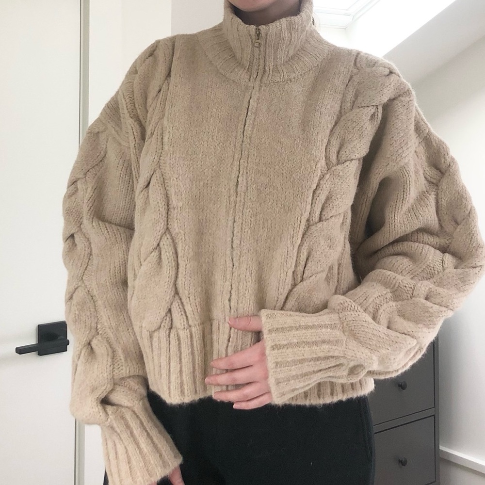 OZMA of California Finley Zip Sweater - Picture 5 of 6